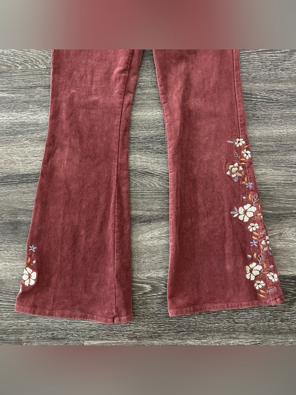 VTG Forever 21 Floral Embroidered Corduroy Flare Bell Bottom Pants Womens L Boho - Picture 3 of 11
